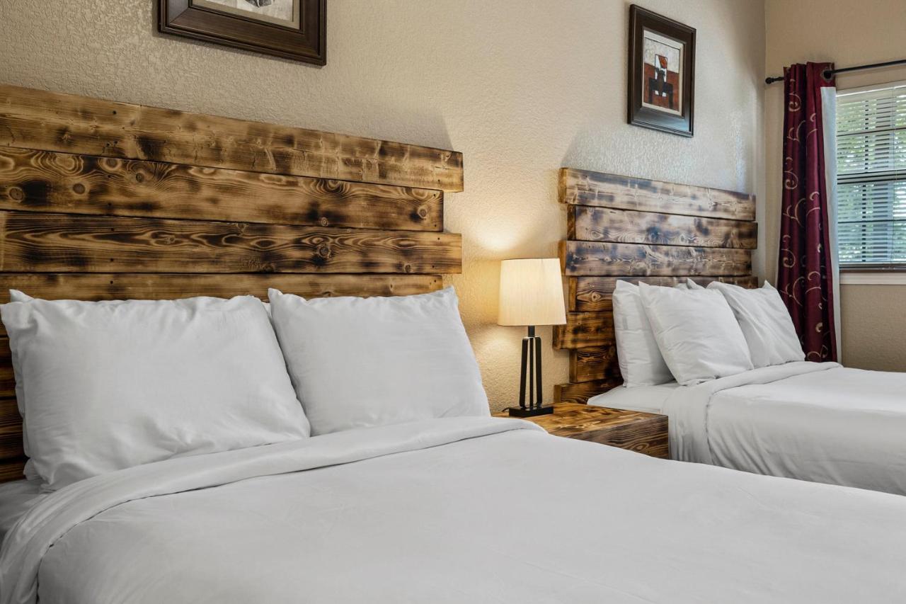 The Claire Hotel Canyon Lake Buitenkant foto