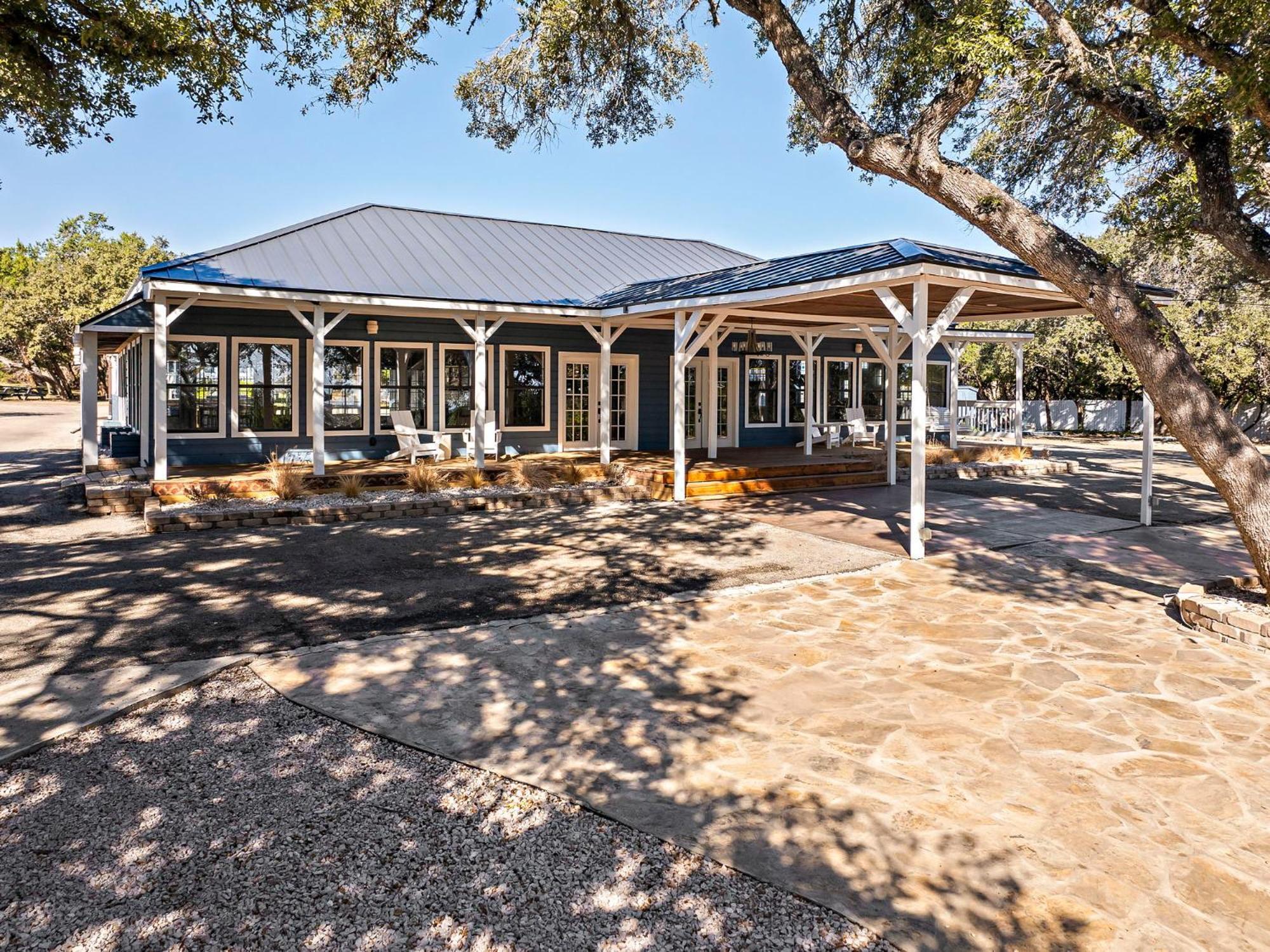 The Claire Hotel Canyon Lake Buitenkant foto
